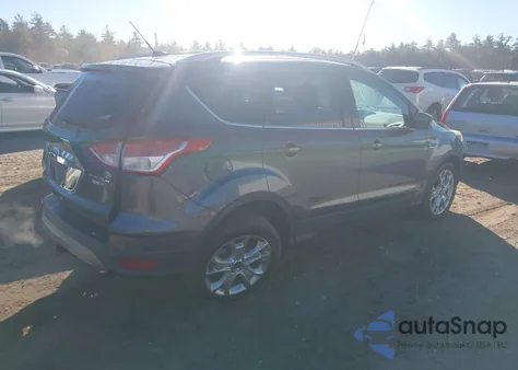 2016 Ford Escape Titanium из США, поврежденный, VIN 1FMCU9J98GUA47990
